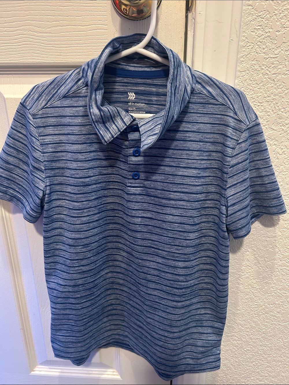 all in motion Men's Blue Striped Polo